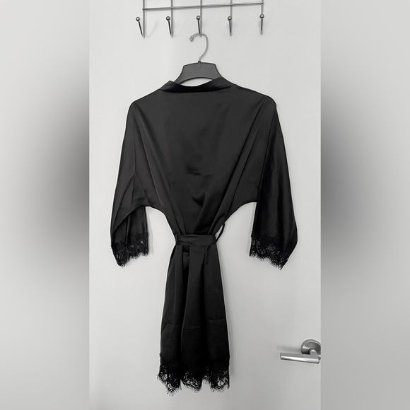 Satin Robe - Picture 3 of 4